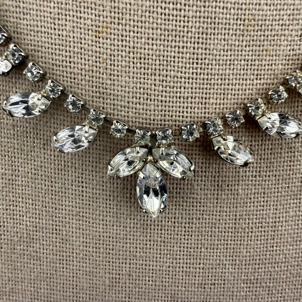 Vintage Rhinestone Necklace Silver Tone Wedding Prom Formal Classic 16" - Picture 2 of 10